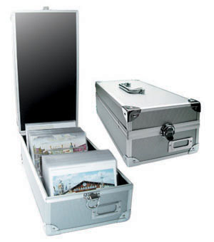 Malettes en alu pour cartes postales